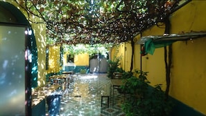 Property entrance - Mi Independencia Hostel (Mendoza)