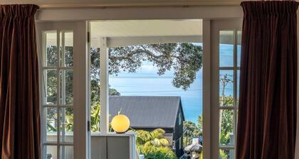 Cape Cottage - Walk To Oneroa Beach