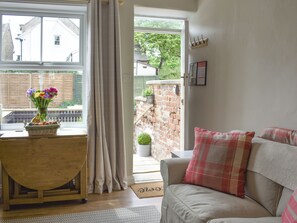 Fireplace - 1 bedroom accommodation in Hinderwell, near Whitby (Hinderwell, near Whitby)