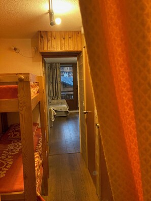 3 bedrooms