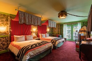 Chambre, balcon, en bord de piscine