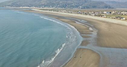 Conwy Cottage in the heart of the historic town of Conwy