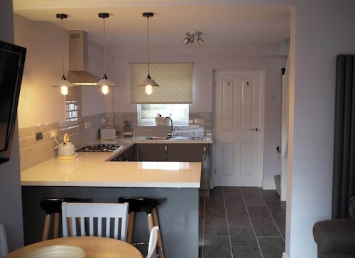 Conwy Town 2 Bed Family Cottage Pet Friendly