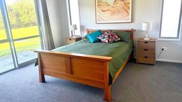 4 Schlafzimmer, Bügeleisen/Bügelbrett, kostenloses WLAN, Bettwäsche