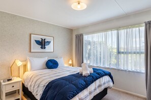 2 chambres, fer et planche à repasser, lit de bébé portatif, Wi-Fi