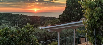 Boutique boutique chalet en pierre avec piscine privée, idéal pour un couple de lune de miel