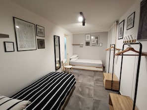 3 bedrooms, in-room safe, iron/ironing board, free WiFi