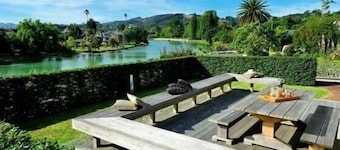 " The Rivers " Central Gisborne