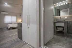 Basic Studio | Iron/ironing board, free WiFi, bed sheets - Homelike Studios in the Heart of the City by GHH (Athens)