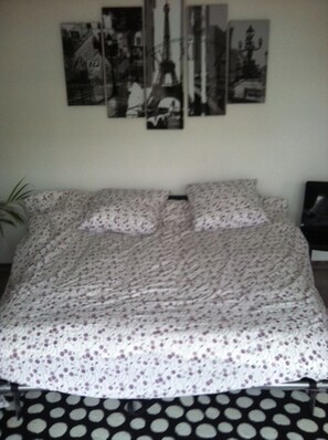 Iron/ironing board, Internet, bed sheets - Studio DISNEYLAND PARIS -Terrace  (Montévrain)