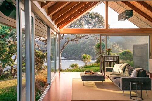 The Glasshouse at Taiharuru