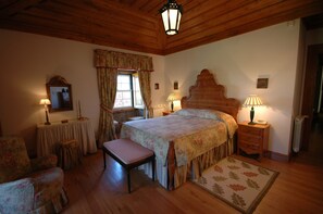 7 chambres, lit parapluie, Wi-Fi gratuit, draps fournis