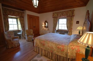 7 bedrooms, free WiFi, bed sheets