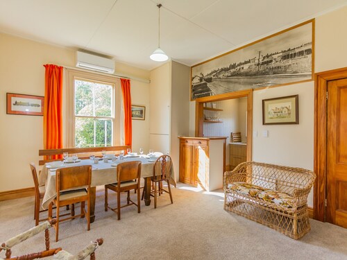 Kaha Cottage - Rangataua Holiday Home