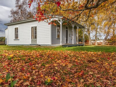 Kaha Cottage - Rangataua Holiday Home