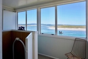 Interior - Maketu Beach Front Watchtower (Maketu)