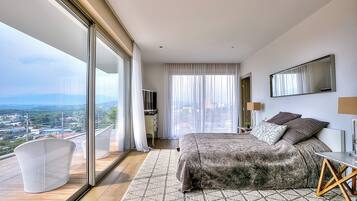 5 bedrooms, iron/ironing board, free WiFi, bed sheets