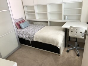 2 bedrooms - Stunning furnished 2 bed flat in perfect location (London)