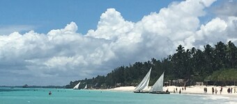 Villa Azzurra 10 minutes from Waikiki beach