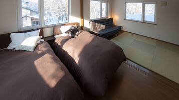 Chalet, 2 Bedrooms | 2 bedrooms, premium bedding, down comforters, memory foam beds
