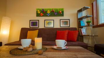 Cottage, 3 Bedrooms | Living area | Flat-screen TV