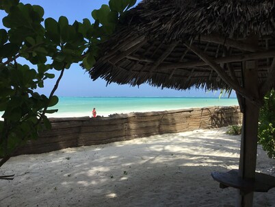 OceanView Villa & Bungalows, Beachfront Private Villa.