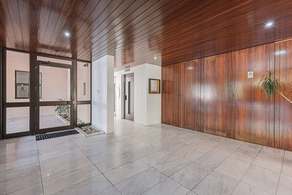 Interior - Gandarinha Apartment by the sea (Cascais)