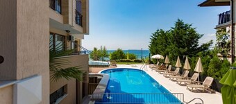 Første linje c-x Porto Paradiso ap. 5 B 