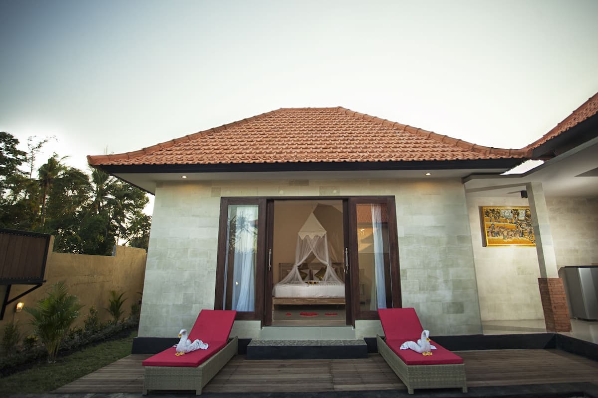 Honeymoon-Villa | Schallisolierte Zimmer, Zustellbetten, kostenloses WLAN, Bettwäsche
