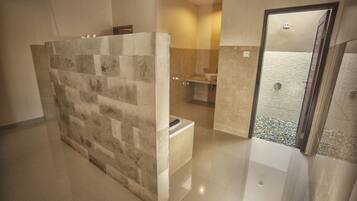 Honeymoon Villa | Bathroom | Shower, hydromassage showerhead, free toiletries, hair dryer