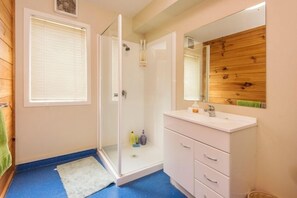 Towels - Spacious self-catering apartment close to the city (Takapuna)