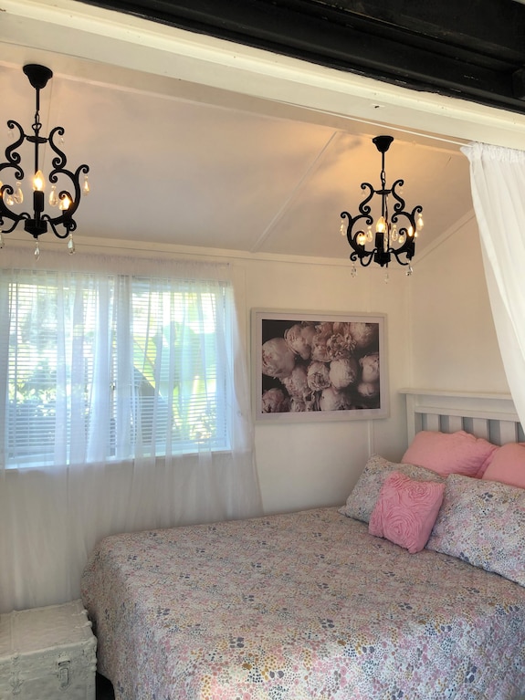 Unique Tiny Homes With Fabulous Sea Views And Cosy Internal Courtyard. - Whitianga