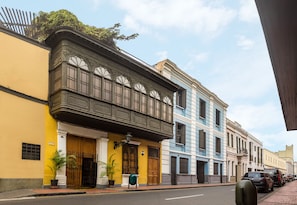 Fachada de la propiedad