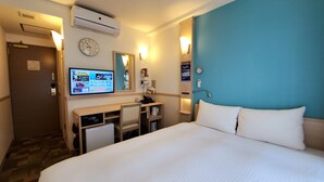 A hotel room with a bed, desk, chair, and a television displaying a menu. - Toyoko Inn Osaka Tenjimbashi-suji Rokuchome (Osaka)