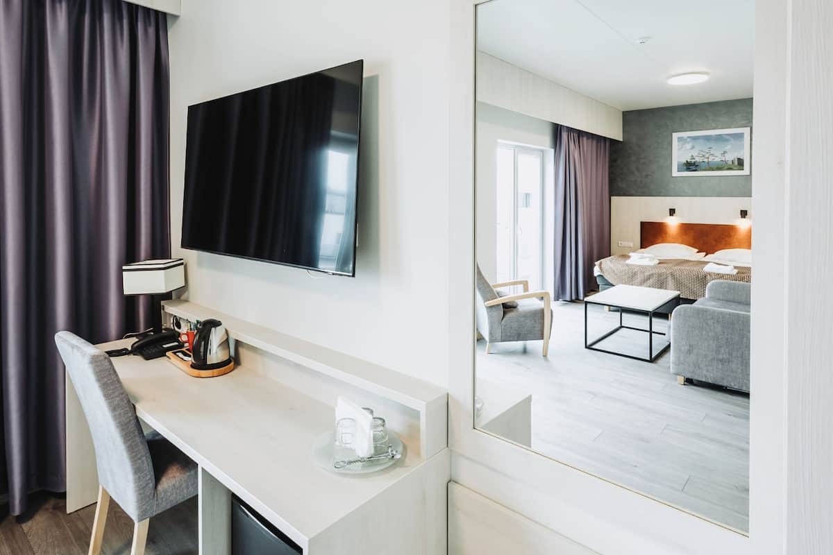 Suite | Free WiFi, bed sheets, wheelchair access