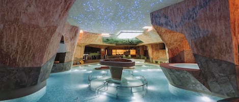 Sauna, hot tub, steam room, body treatments, hot stone massages