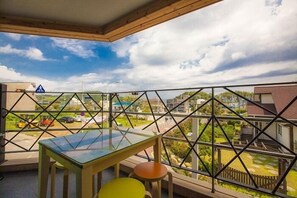 Room, Jetted Tub, Ocean View (17 PY, #201) | Terrace/patio - Arahouse Pension (Busan)