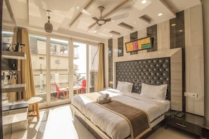 Deluxe Room | Blackout drapes, rollaway beds, bed sheets - The Siddhartha (Dharamshala)