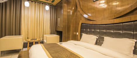 غرفة سوبيريور | 1 غرفة نوم وستائر تعتيم وأسرّة قابلة للطي وملاءات أسرّة