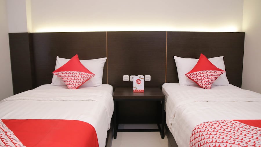 Super OYO 1006 Azzahra Guest House Syariah