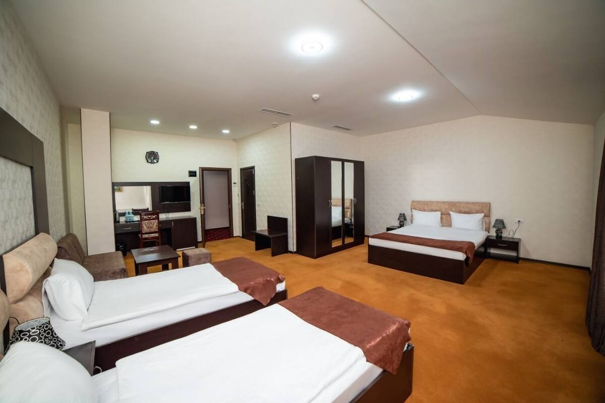 In-room safe, desk, soundproofing, rollaway beds (surcharge)