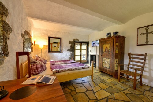 Courtyard studio Menacher treasure cave - 25 sqm studio on the ground floor with terrace