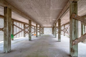 House, 4 Bedrooms | Property grounds