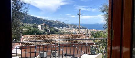 Standard Room (Melanzana) | Balcony