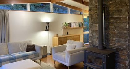 Private Sunny Valley Retreat