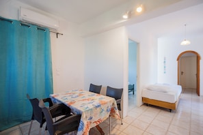 Appartamento, 2 camere da letto | Ferro/asse da stiro, Wi-Fi gratuito, lenzuola