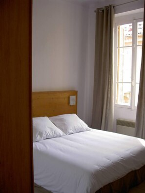 2 Schlafzimmer, Bügeleisen/Bügelbrett, WLAN, Bettwäsche