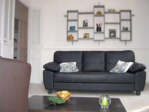 Fernseher, Stereoanlage