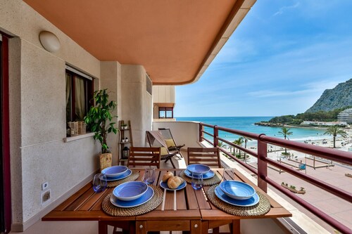 ZAFIRO15B - Front line apartment with sea views and direct access to the beach