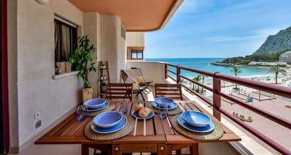 ZAFIRO15B - Front line apartment with sea views and direct access to the beach